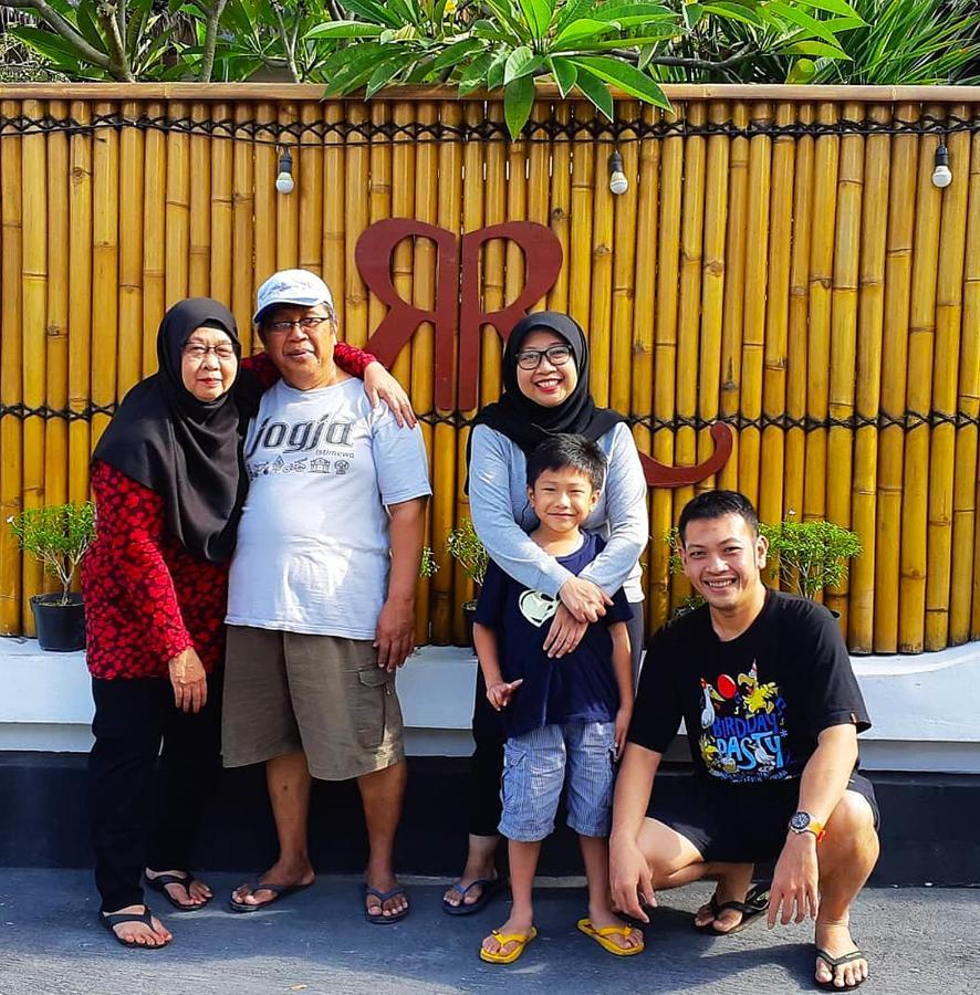 Rumah Roso Homestay Jogyakarta Zewnętrze zdjęcie